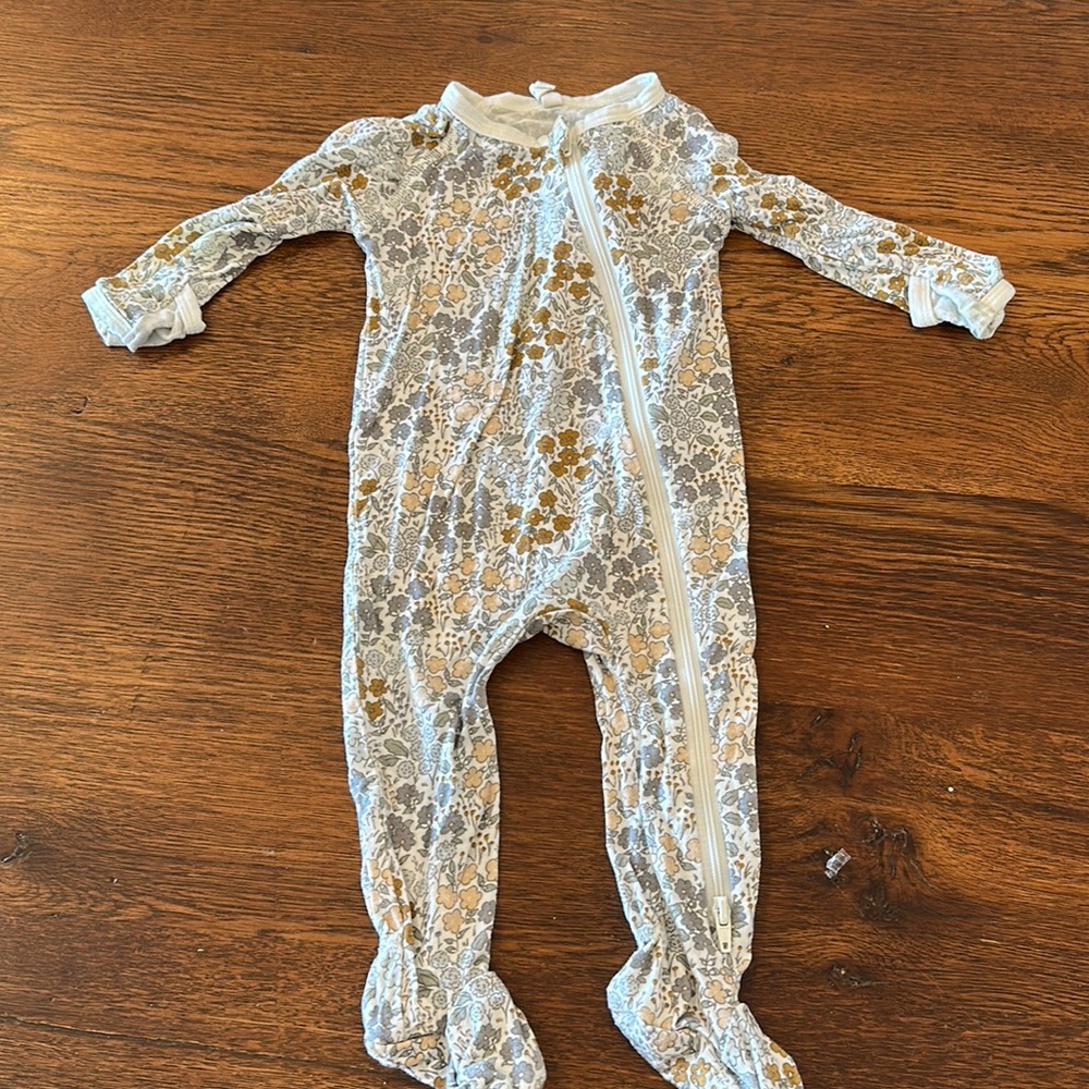 Quincy Mae Floral Pajamas